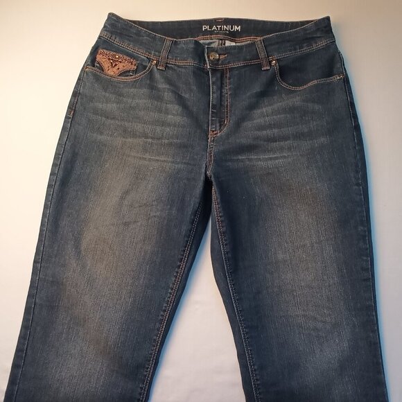 Chico's Cropped Denim Jeans Size 1(8) Mid Rise Straight Leg Rhinestone Lace Trim - Picture 3 of 12